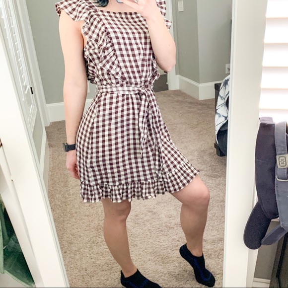 Topshop Dresses & Skirts - NWT Topshop Brown Gingham & Ruffle Dress